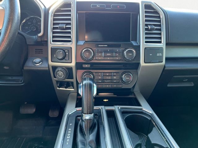 Used 2016 Ford F150 Lariat image 11