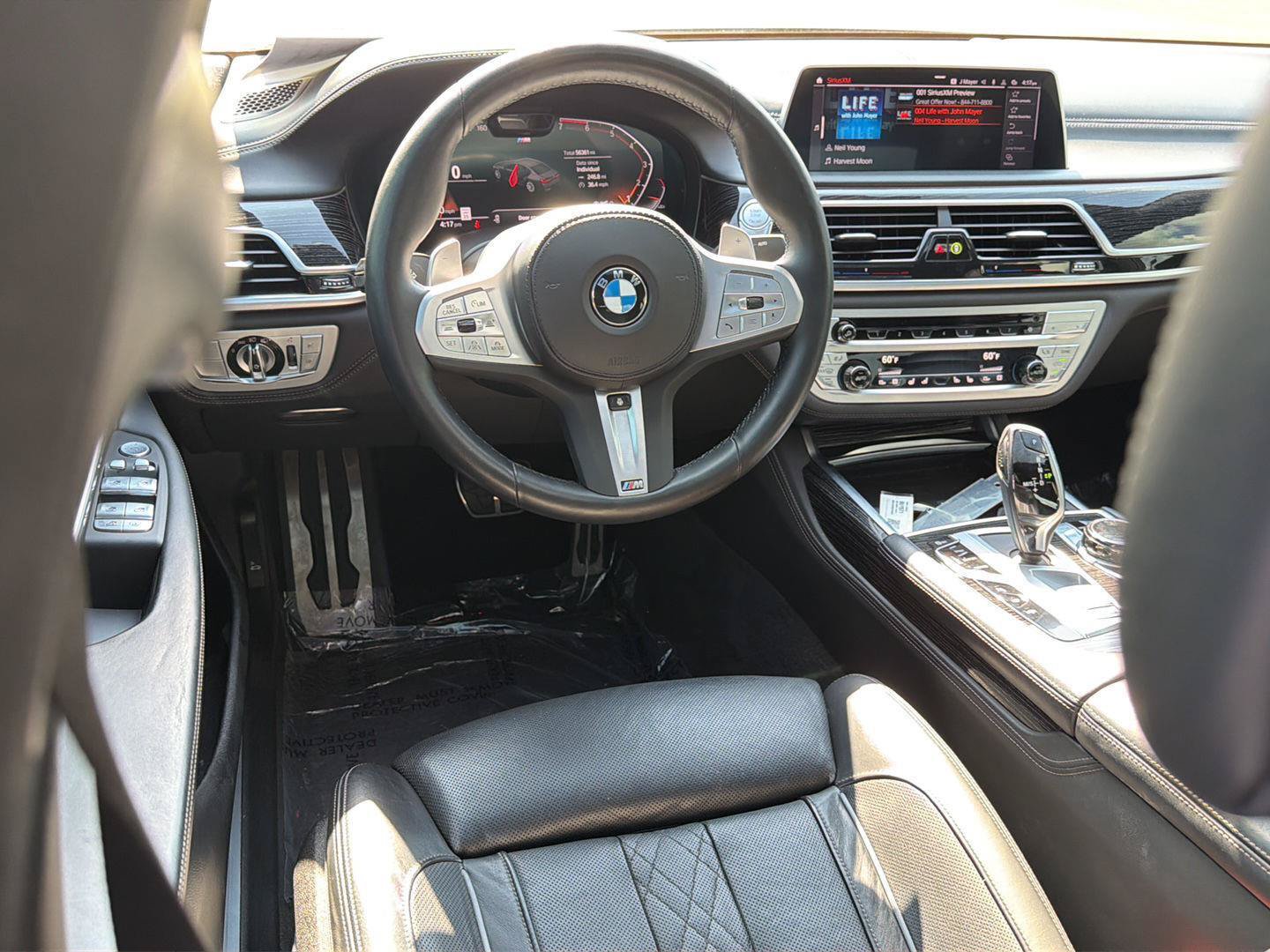 Used 2022 BMW 750i xDrive w/ Executive Package AWD/4WD image 19
