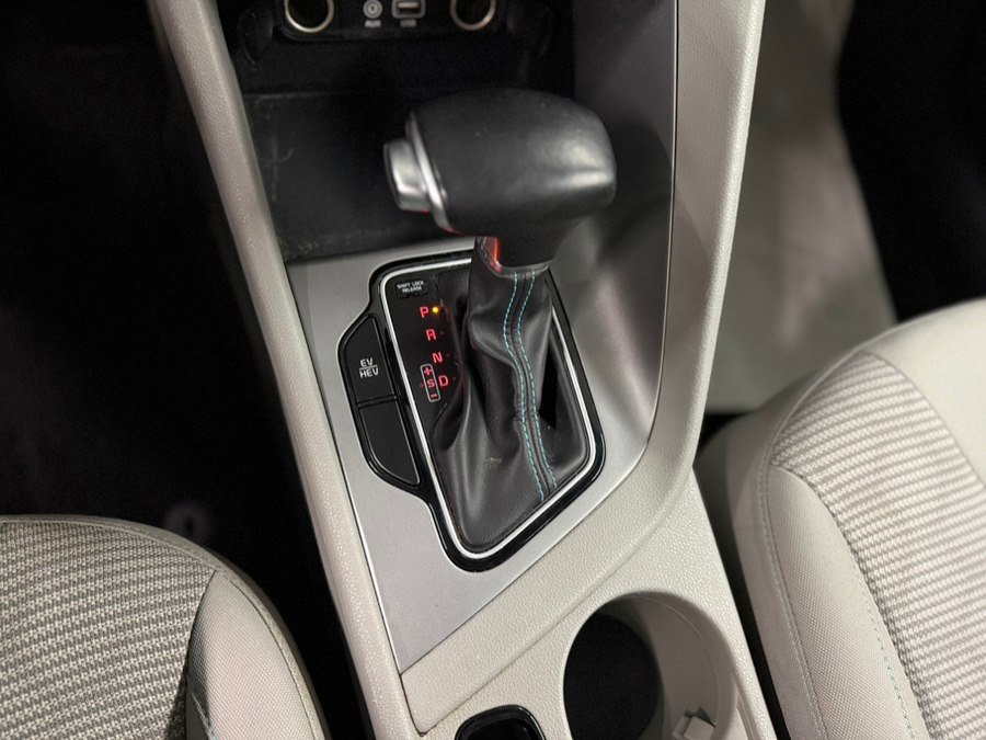 Used 2019 Kia Niro LX image 20