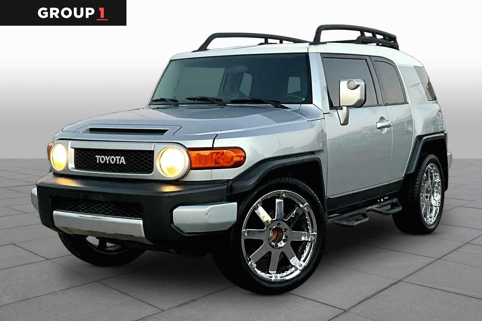 Used 2008 Toyota FJ Cruiser 2WD w/ Upgrade Pkg 1 image 1