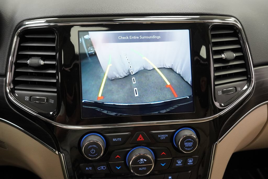 Certified 2021 Jeep Grand Cherokee Limited AWD/4WD image 36