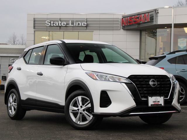 Certified 2025 Nissan Kicks Play S FWD image 1