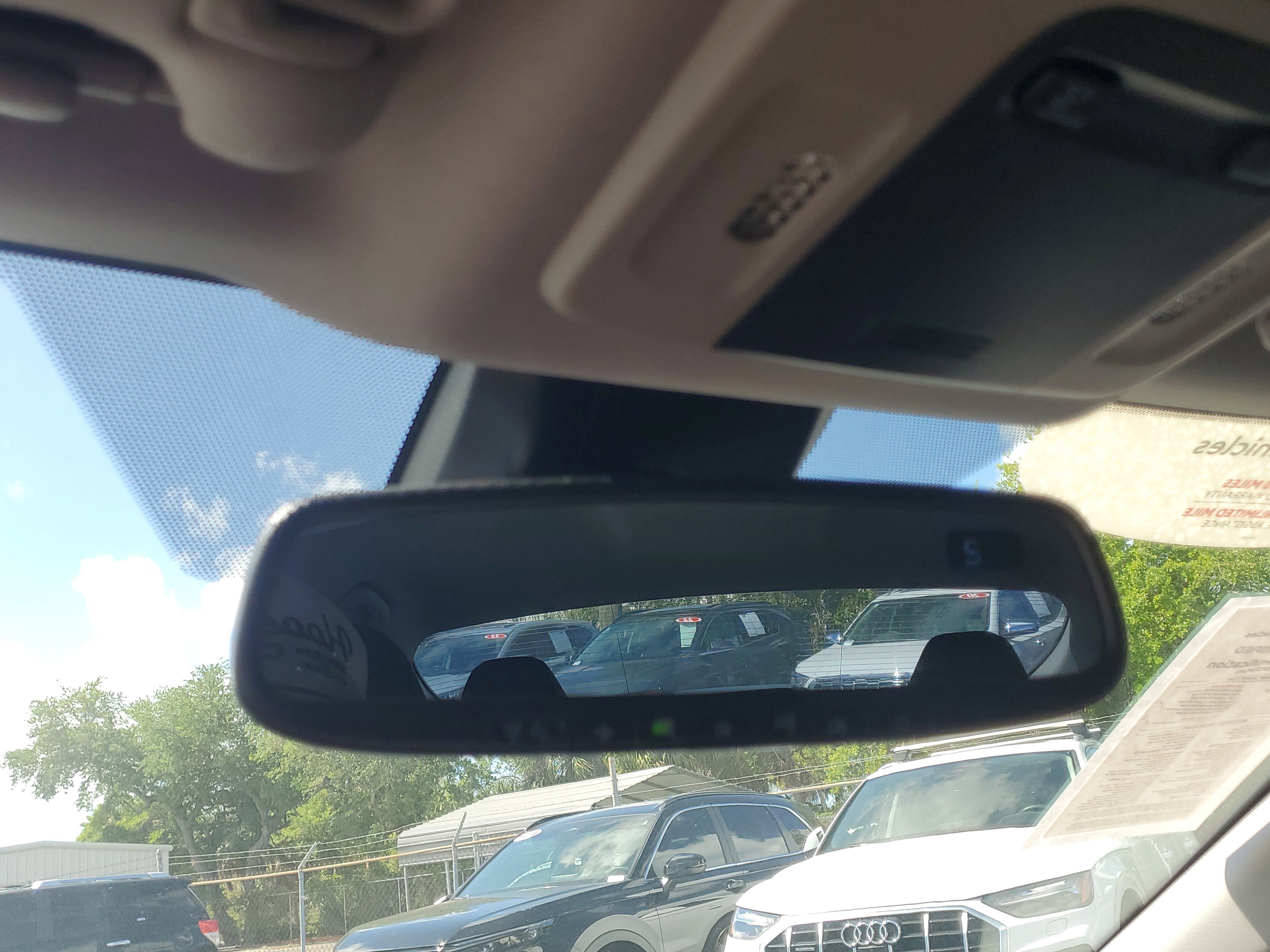 Certified 2018 Toyota Camry LE w/ Convenience Package image 29