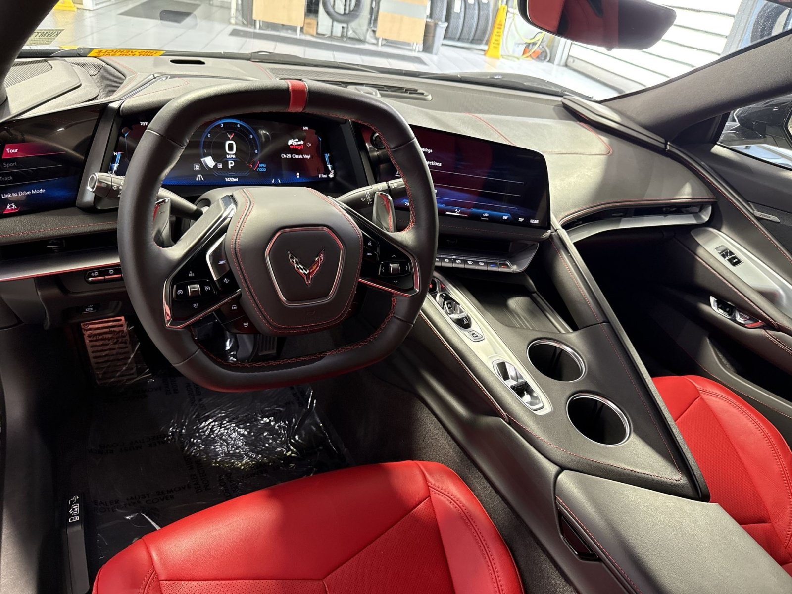 Used 2026 Chevrolet Corvette Stingray Coupe w/ Z51 Performance Package RWD image 24