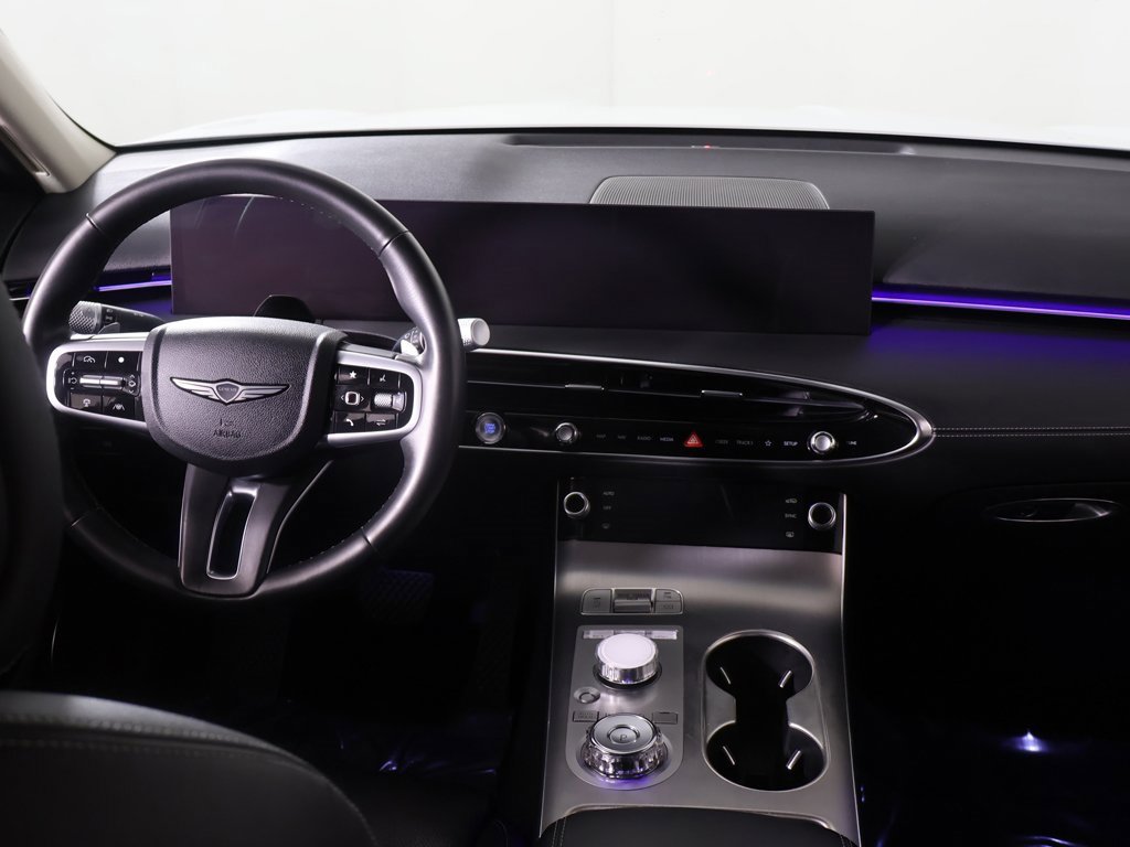 Used 2026 Genesis GV70 2.5T Select image 32