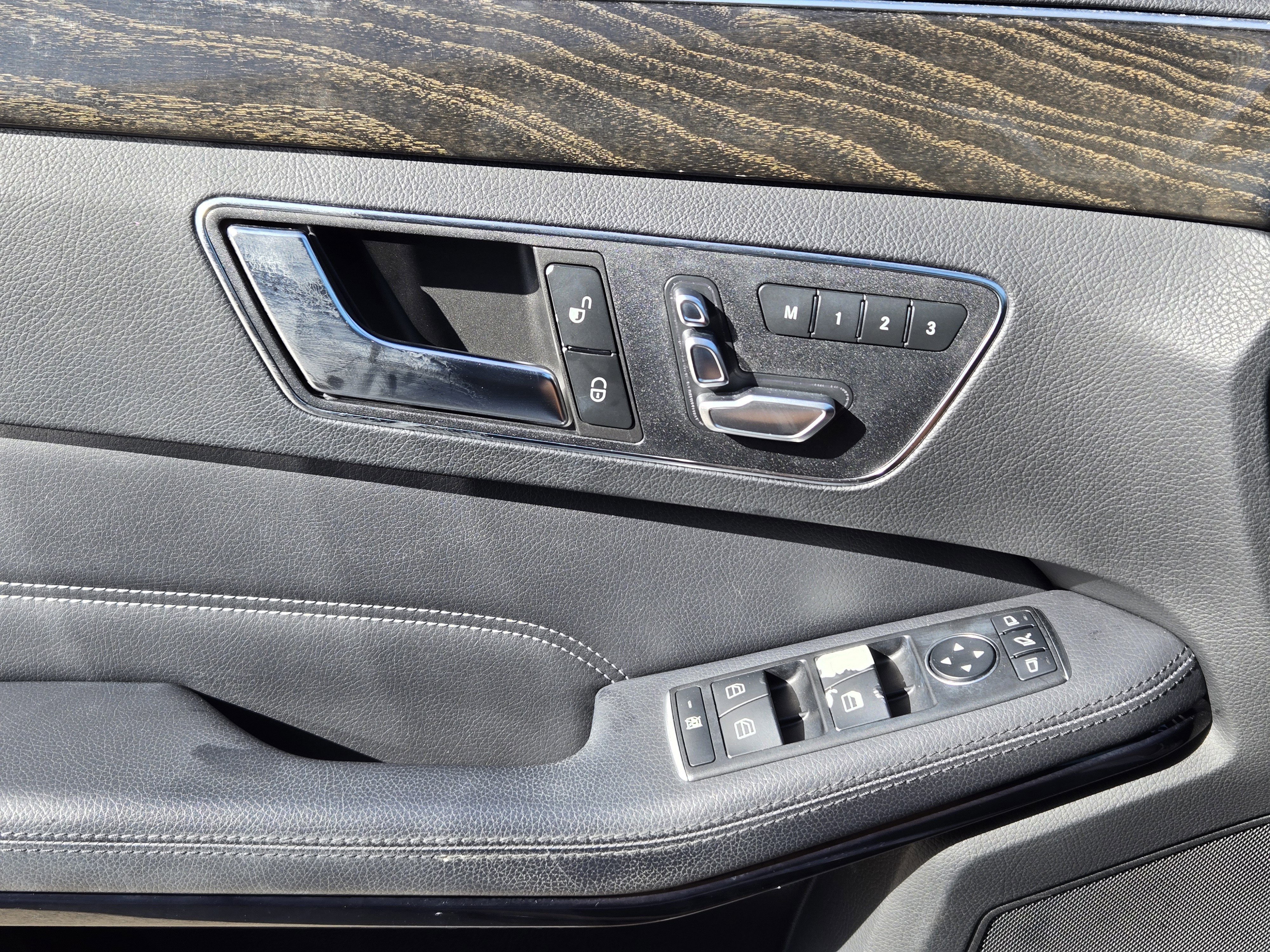 Used 2015 Mercedes-Benz E 350 Sedan image 28