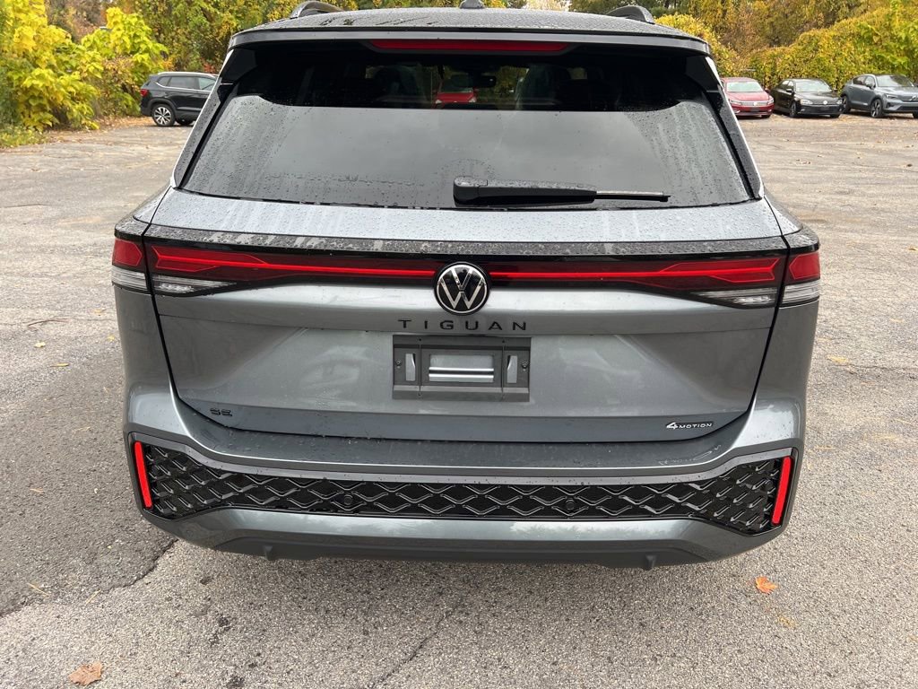 New 2026 Volkswagen Tiguan SE R-Line image 7