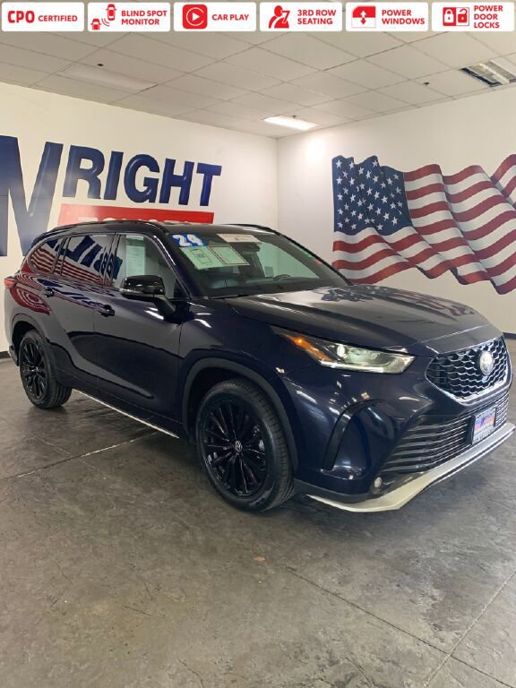 Certified 2024 Toyota Highlander LE image 1