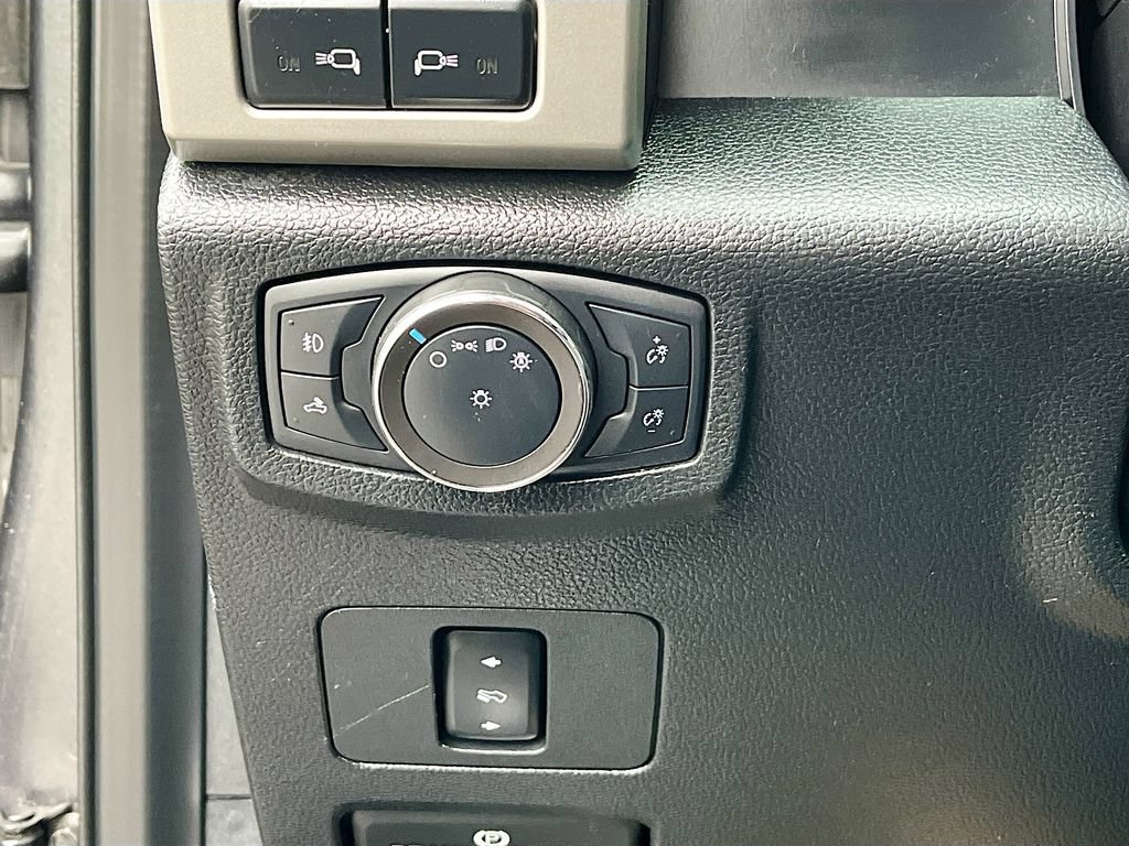 Used 2020 Ford F250 Lariat w/ Lariat Value Package AWD/4WD image 10