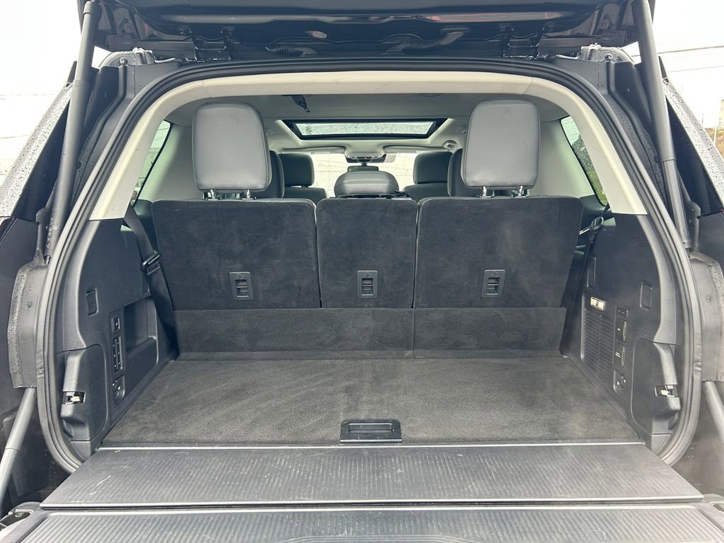 Used 2025 Ford Expedition Active image 24