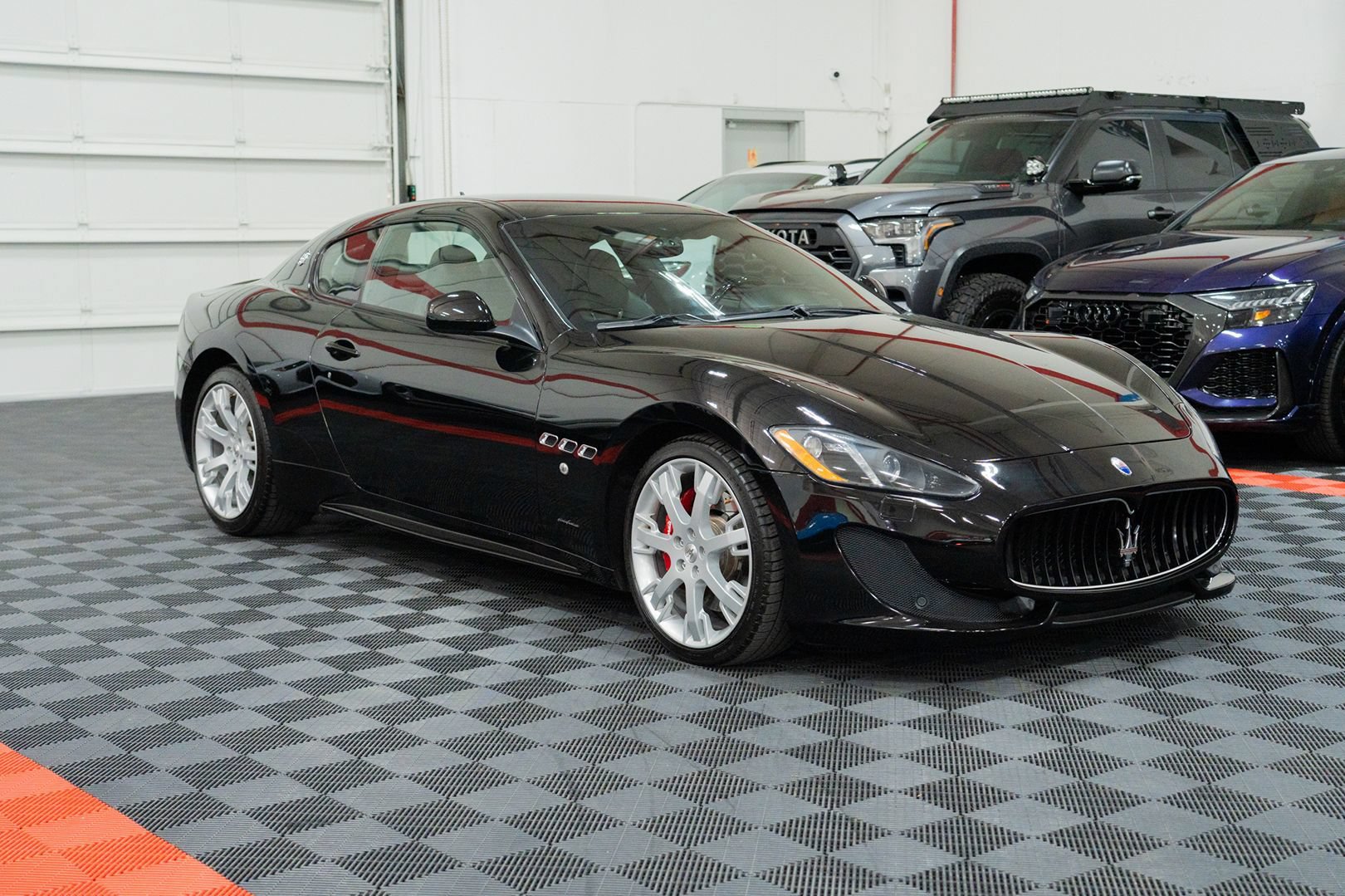 Used 2014 Maserati GranTurismo Sport RWD image 11