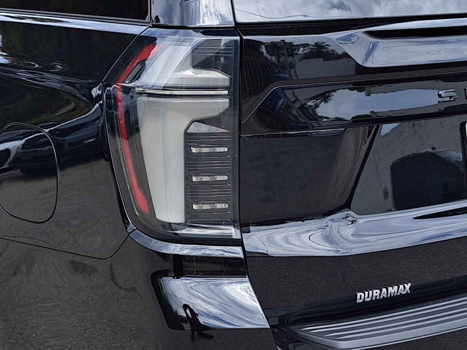 Used 2026 Chevrolet Suburban RST w/ Comfort Package RWD image 38