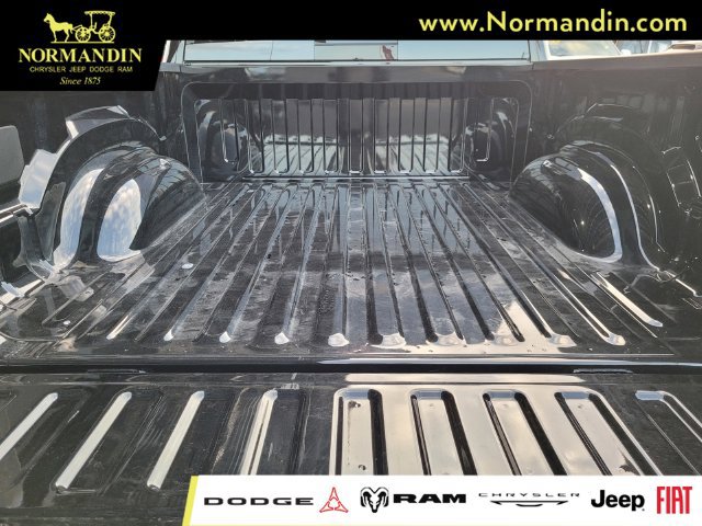 Used 2026 RAM 1500 Express RWD image 19