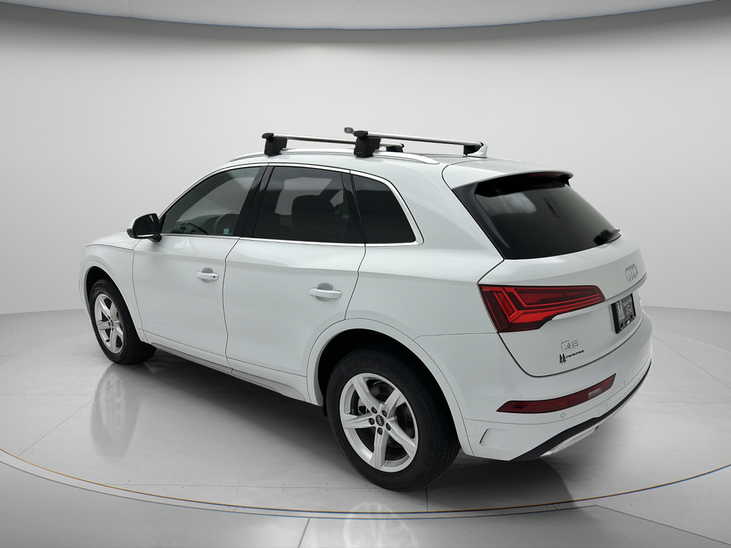 Used 2023 Audi Q5 2.0T Premium w/ Convenience Package AWD/4WD image 4