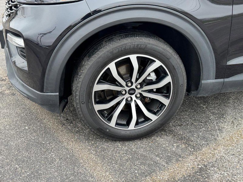 Used 2022 Ford Explorer ST-Line image 9
