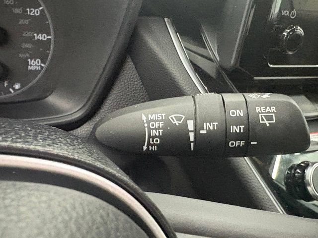 Used 2024 Toyota Corolla Cross LE w/ Moonroof Package AWD/4WD image 19