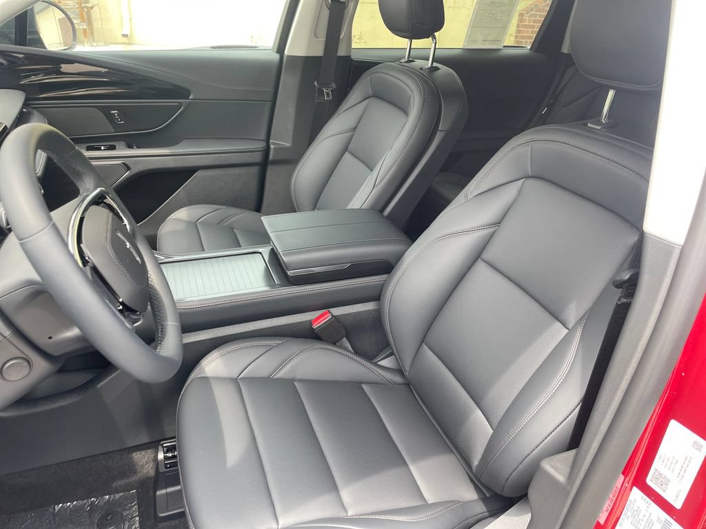 New 2026 Lincoln Nautilus Premier AWD/4WD image 9
