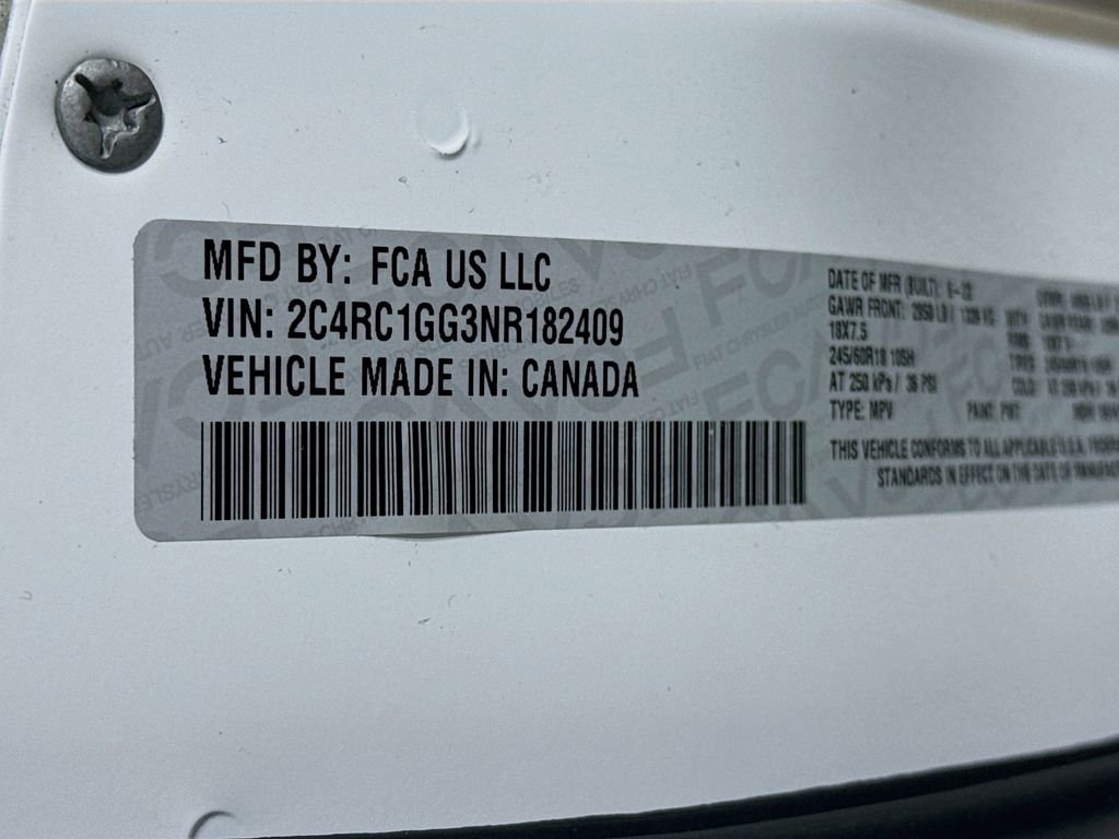 Used 2022 Chrysler Pacifica Limited FWD image 40