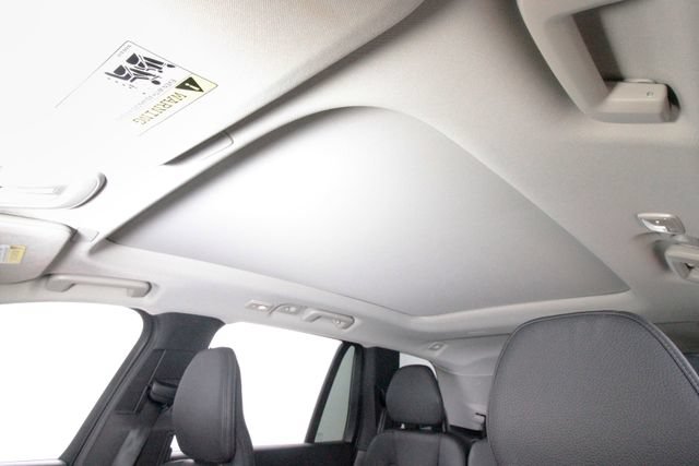 Certified 2025 Volvo XC90 B5 Plus w/ Protection Package Premier AWD/4WD image 55