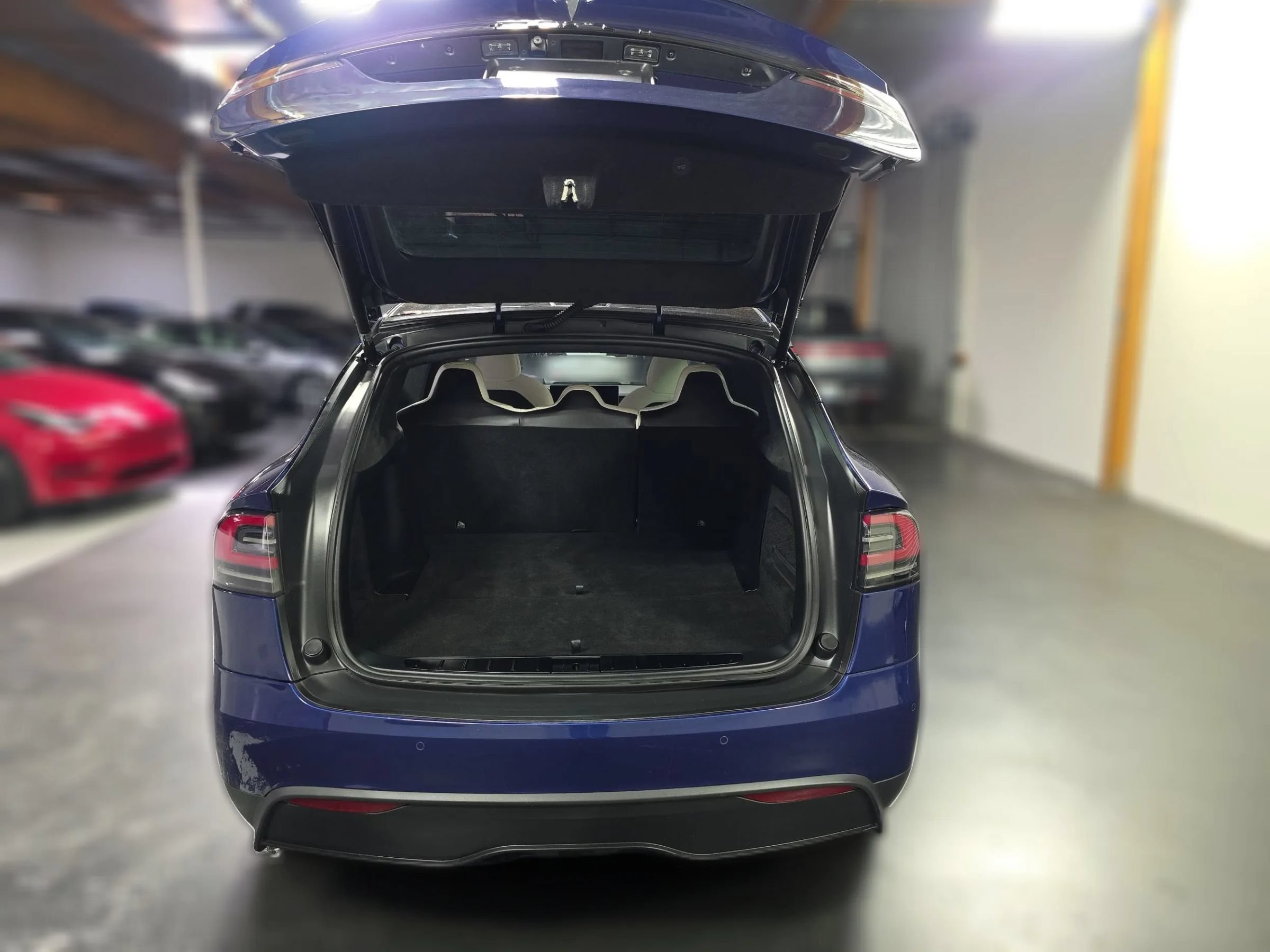 Used 2023 Tesla Model X AWD/4WD image 11