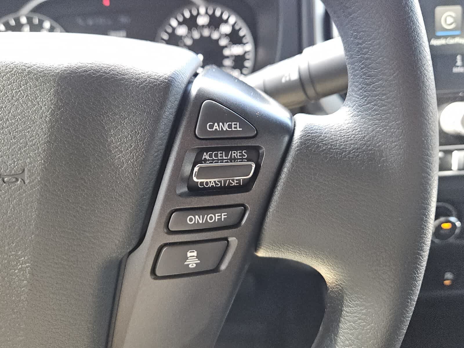 Used 2025 Nissan Frontier SV AWD/4WD image 13