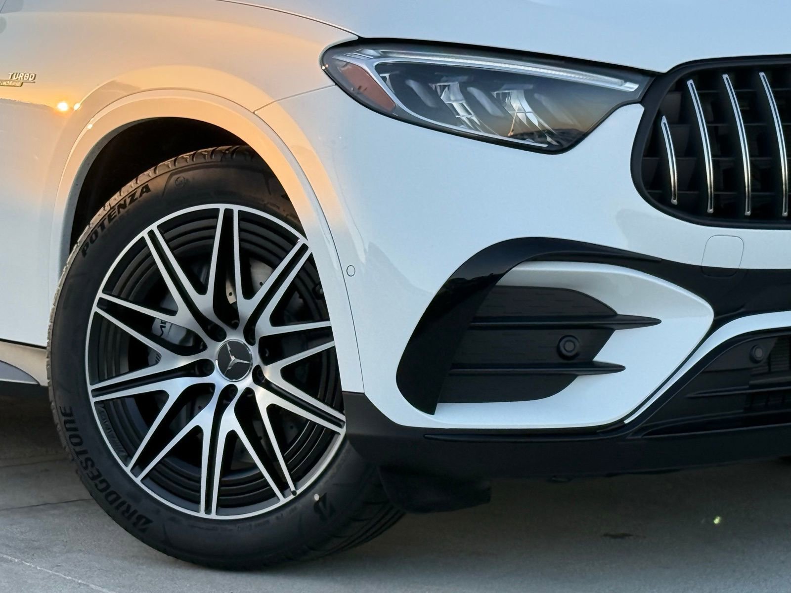New 2026 Mercedes-Benz GLC 43 AMG 4MATIC image 4