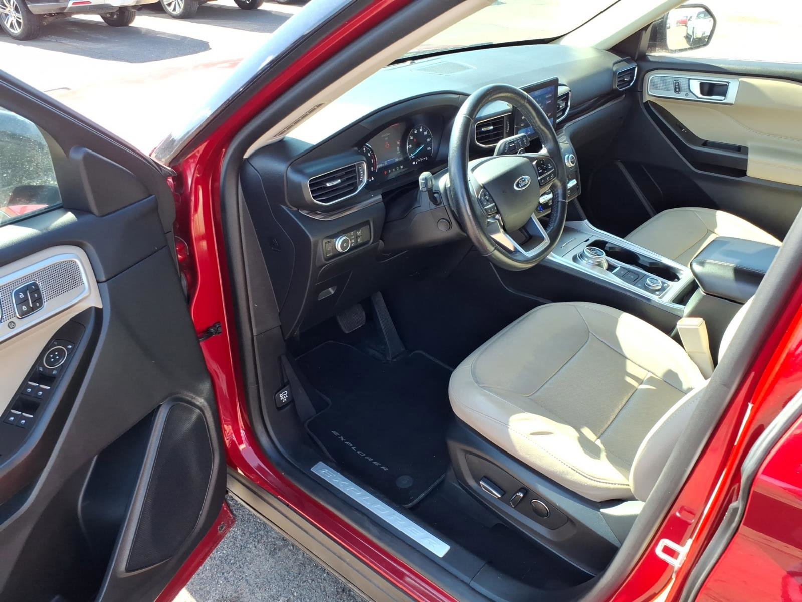 Certified 2020 Ford Explorer Limited AWD/4WD image 10