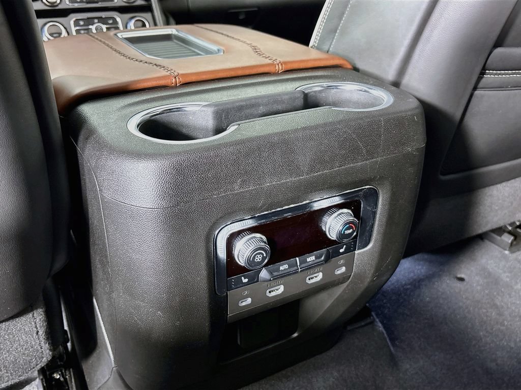 Certified 2024 GMC Yukon Denali Ultimate AWD/4WD image 32