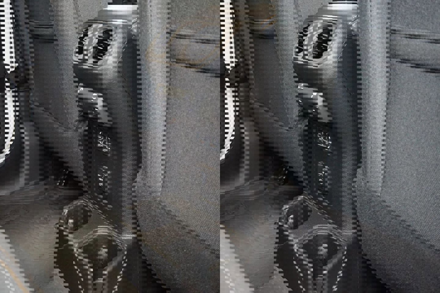 Used 2024 Jeep Wrangler Sahara w/ Safety Group image 14