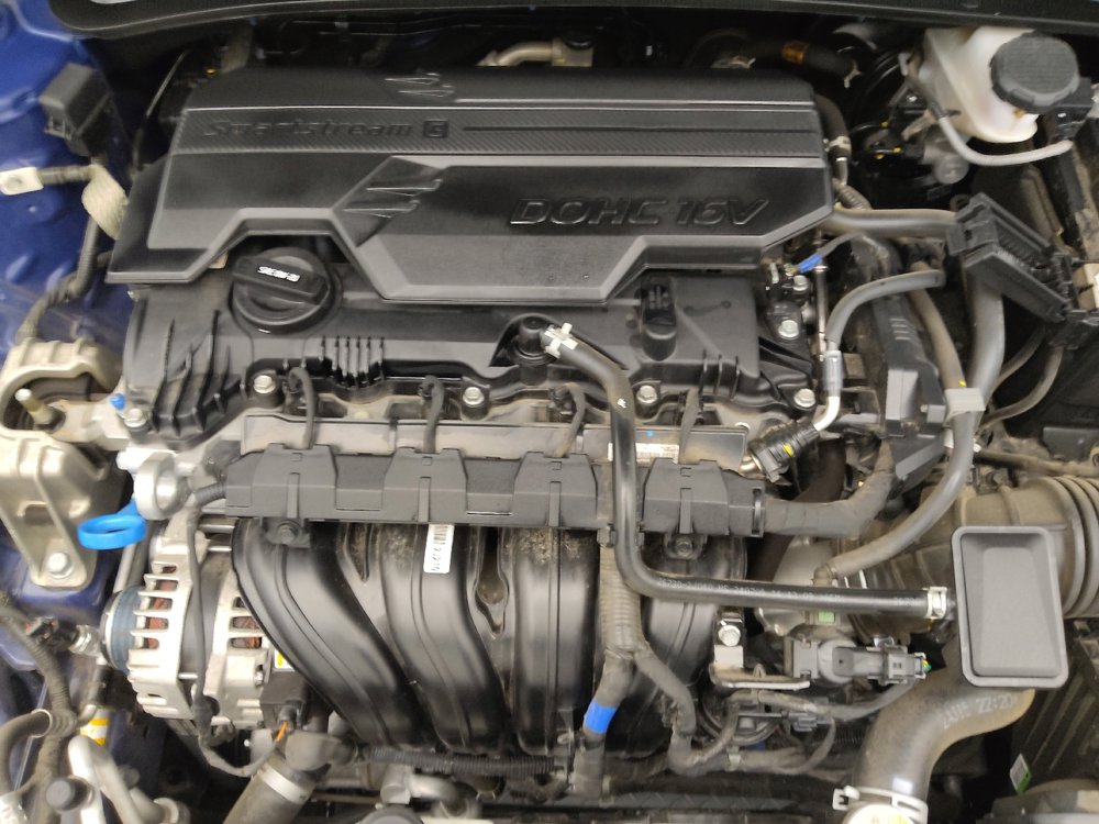 Used 2025 Hyundai Elantra SEL image 30