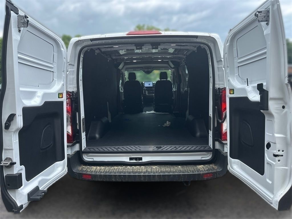 New 2024 Ford Transit 150 Low Roof w/ Load Area Protection Package RWD image 11