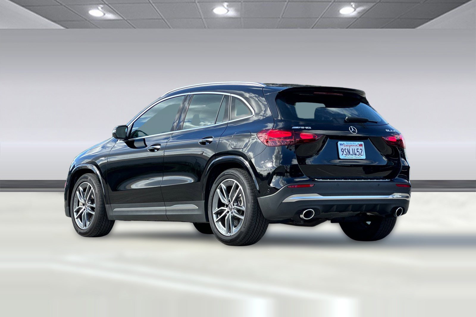 Certified 2025 Mercedes-Benz GLA 35 AMG 4MATIC image 3