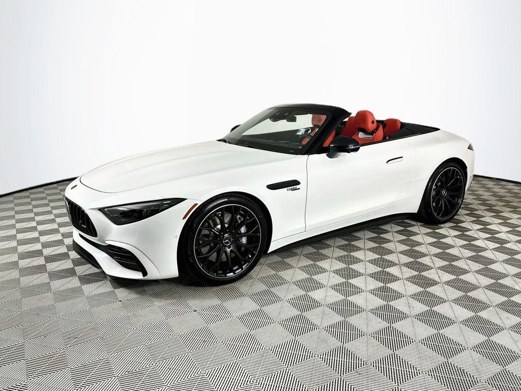Used 2026 Mercedes-Benz SL 43 AMG w/ Driver Assistance Package image 3