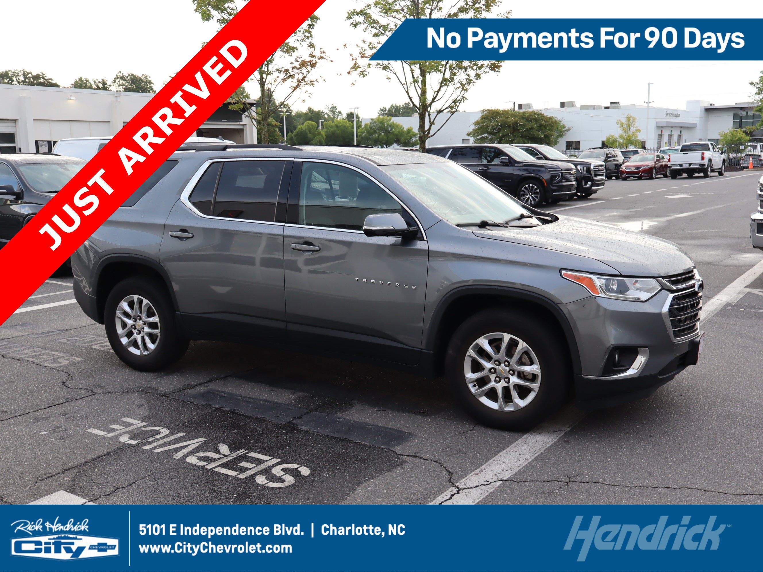 Used 2019 Chevrolet Traverse LT FWD image 1
