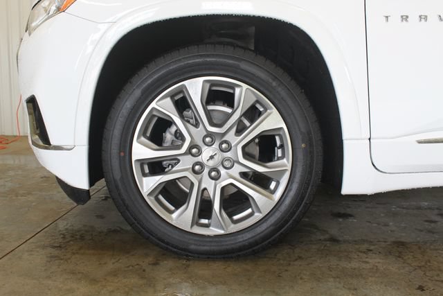 Used 2021 Chevrolet Traverse Premier w/ LPO, Floor Liner Package AWD/4WD image 29