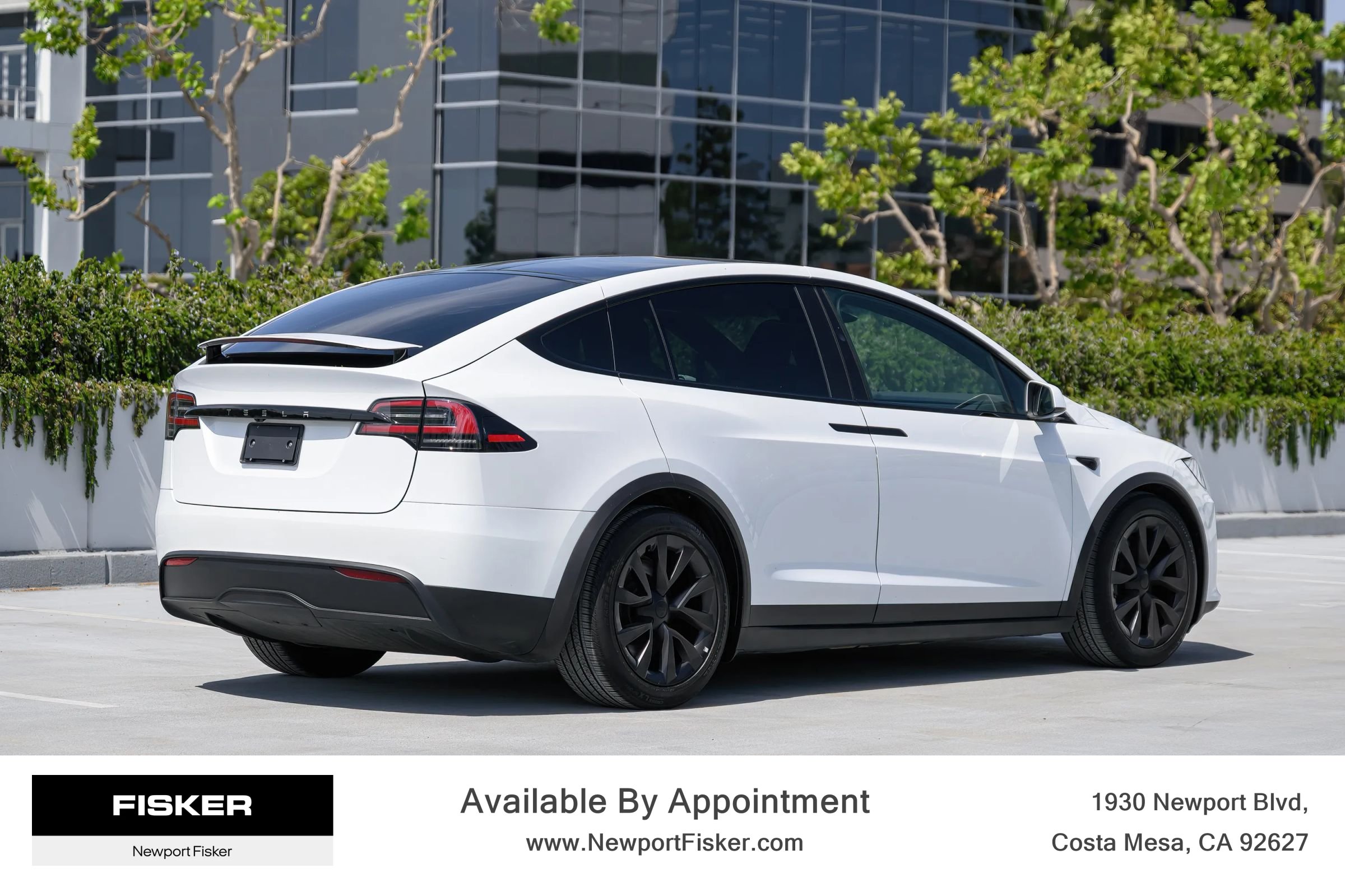 Used 2024 Tesla Model X AWD/4WD image 3