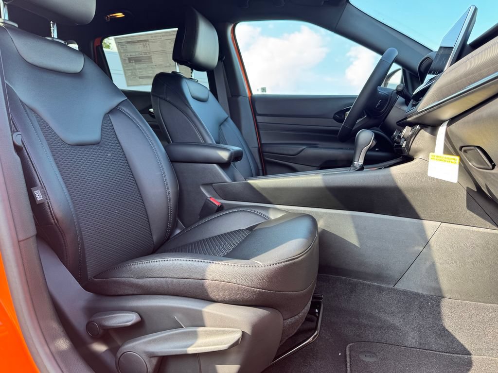 New 2026 Jeep Compass Latitude AWD/4WD image 10