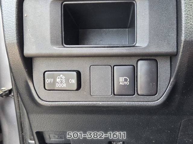 Used 2018 Toyota Tacoma SR5 RWD image 30