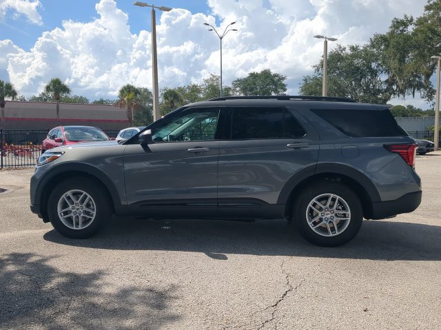 New 2026 Ford Explorer Active w/ Active Comfort Package RWD image 8