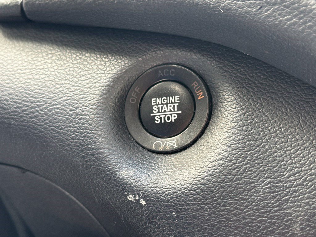 Used 2017 Jeep Cherokee Limited FWD image 18
