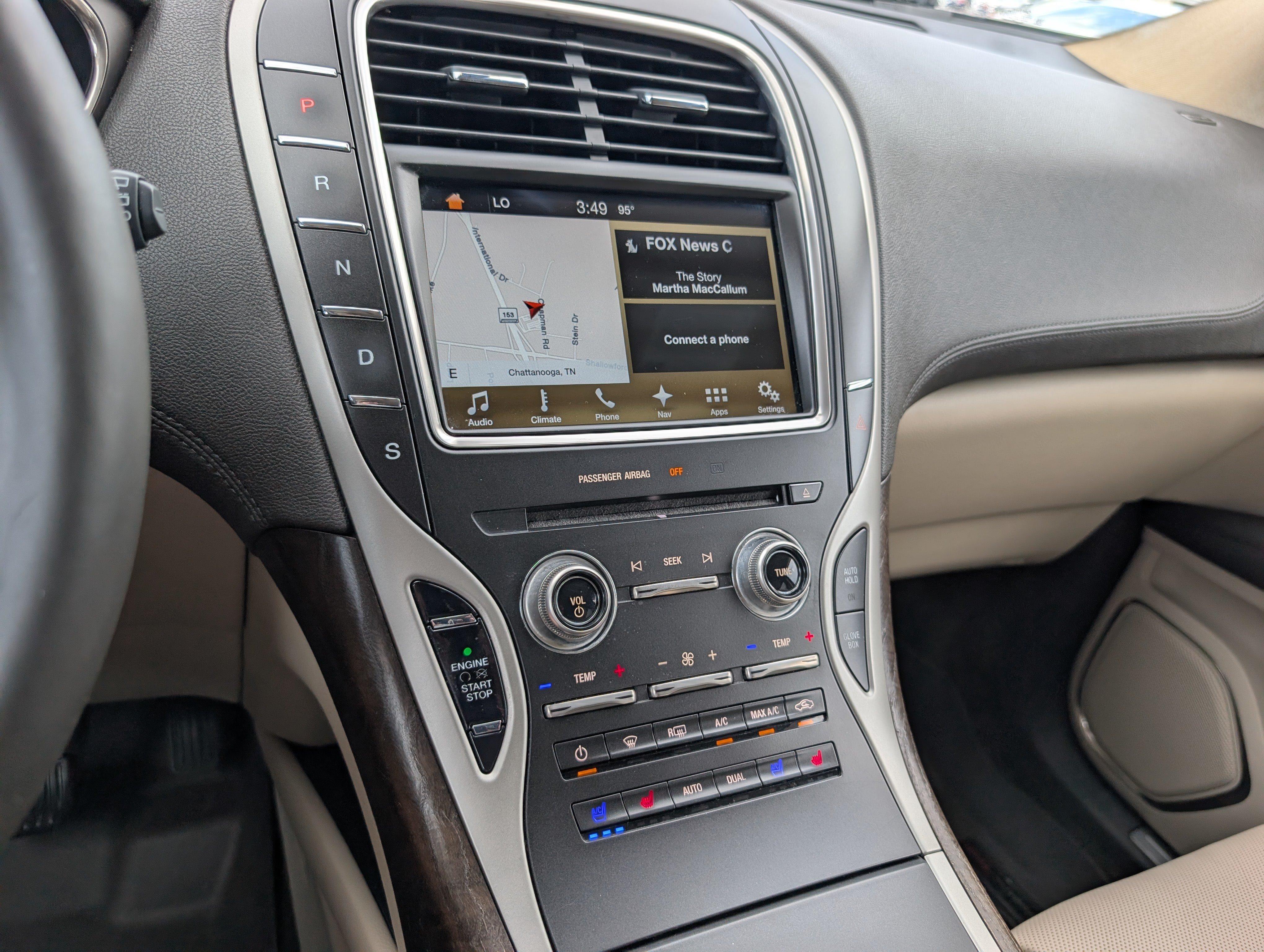 Used 2016 Lincoln MKX Reserve w/ Climate Package FWD image 22