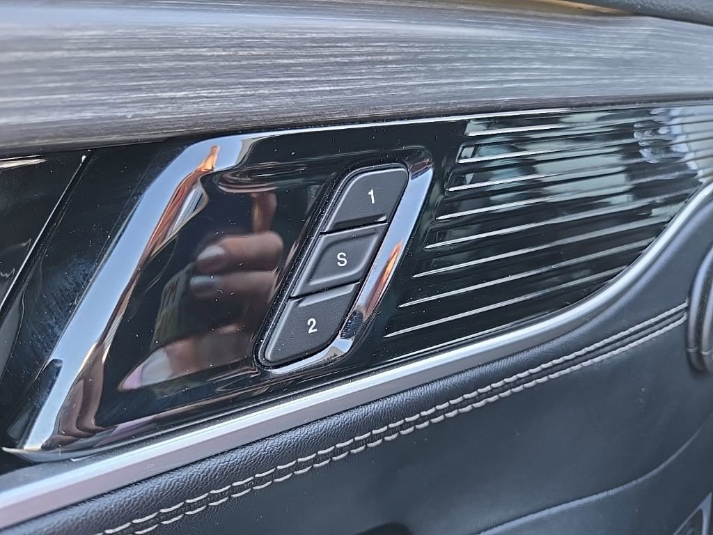 Used 2024 Jeep Wagoneer Series II image 33