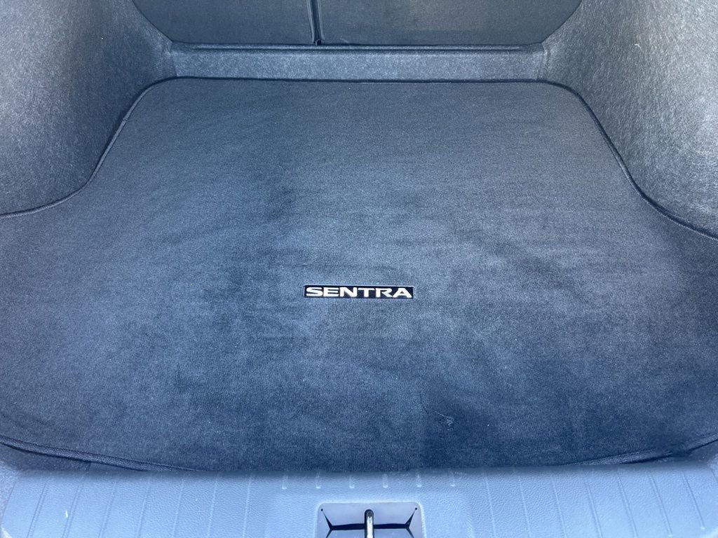 Used 2025 Nissan Sentra SV image 30