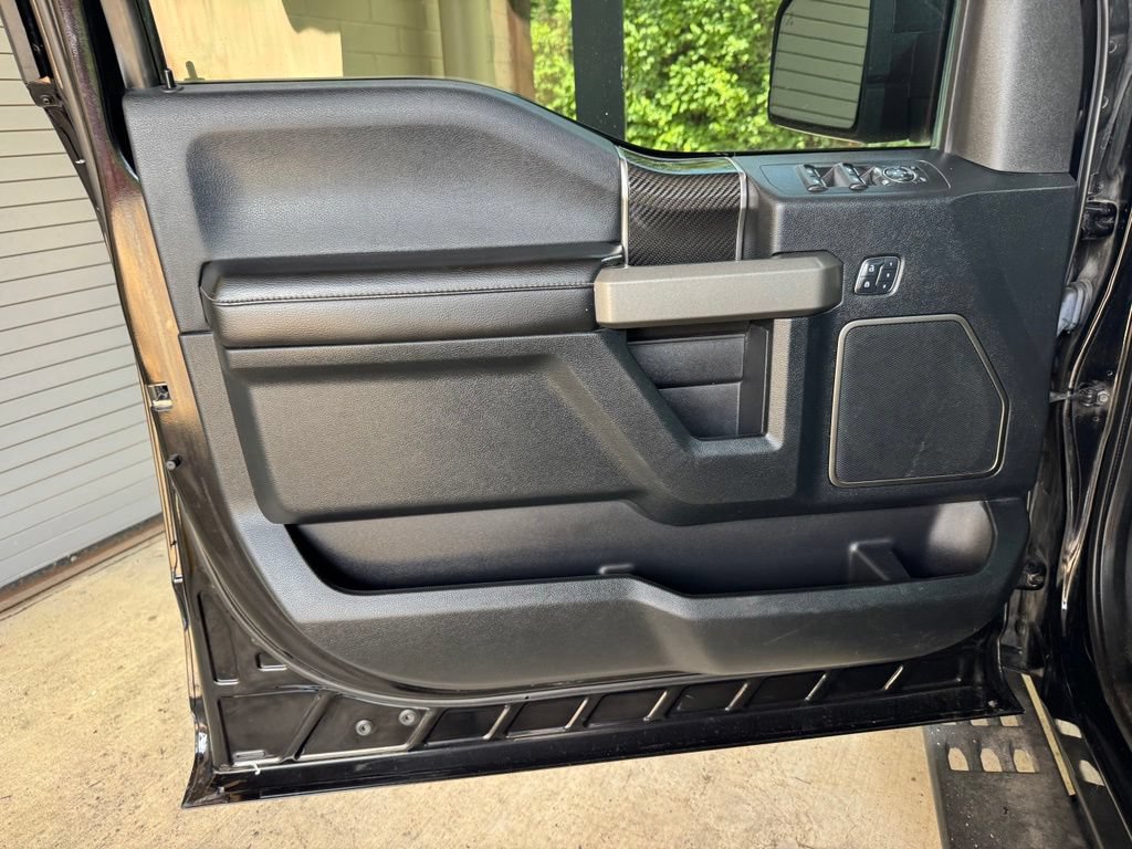 Used 2017 Ford F150 Raptor w/ Equipment Group 802A Luxury AWD/4WD image 9
