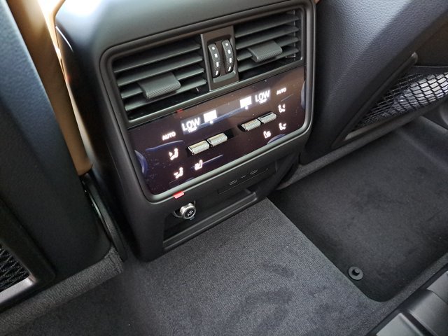 New 2026 Porsche Cayenne S AWD/4WD image 18