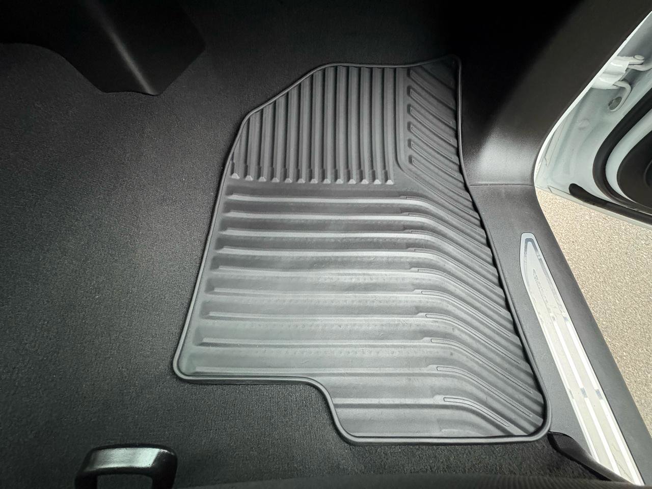 Used 2023 Chevrolet Silverado 2500 LT w/ Convenience Package image 30