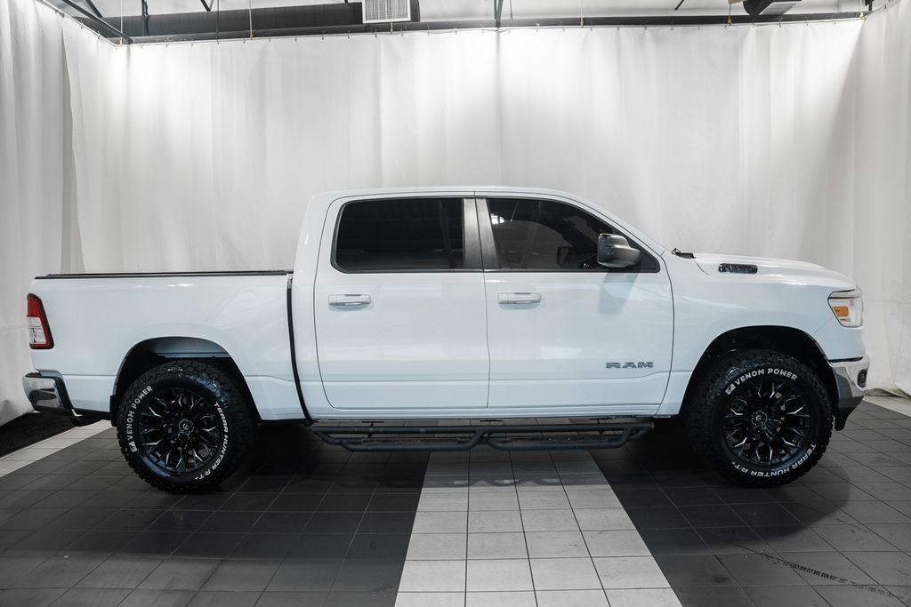 Used 2022 RAM 1500 Big Horn AWD/4WD image 3