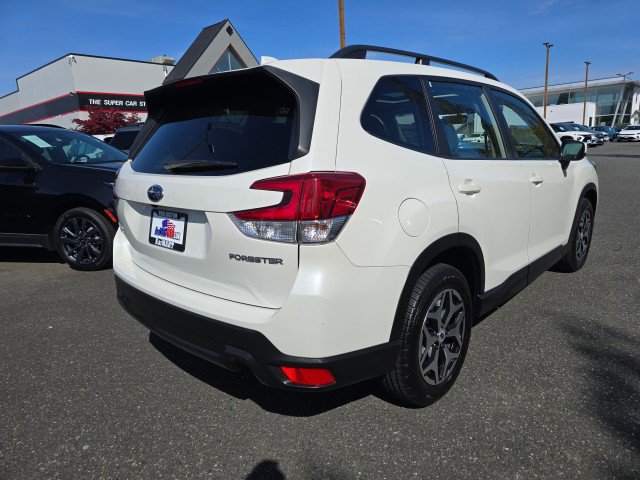 Used 2019 Subaru Forester Premium image 3