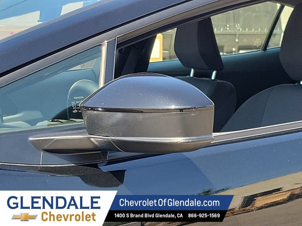 Used 2025 Toyota Prius LE AWD/4WD image 11