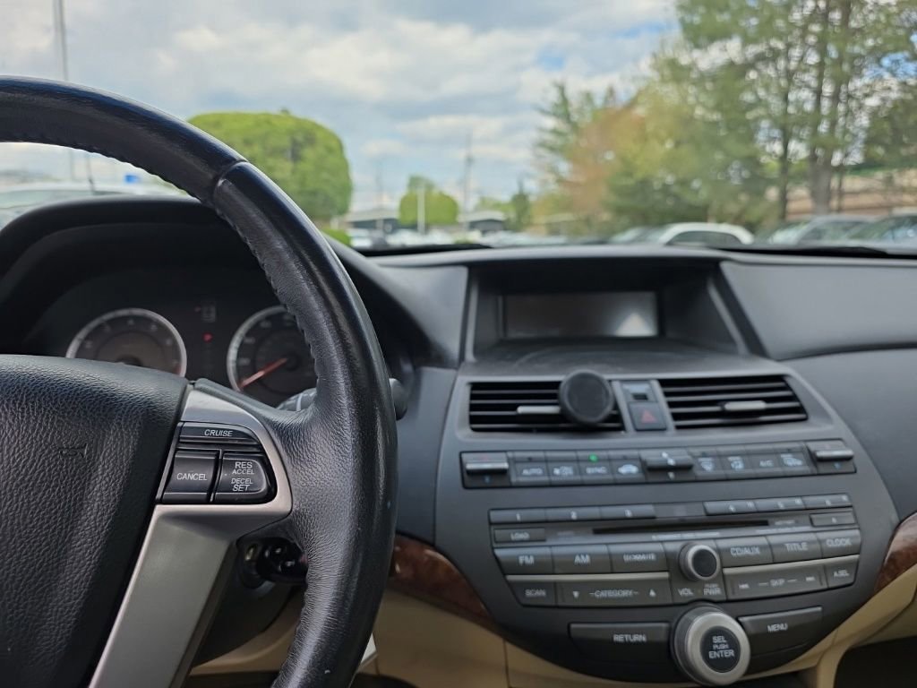 Used 2012 Honda Accord EX-L image 17